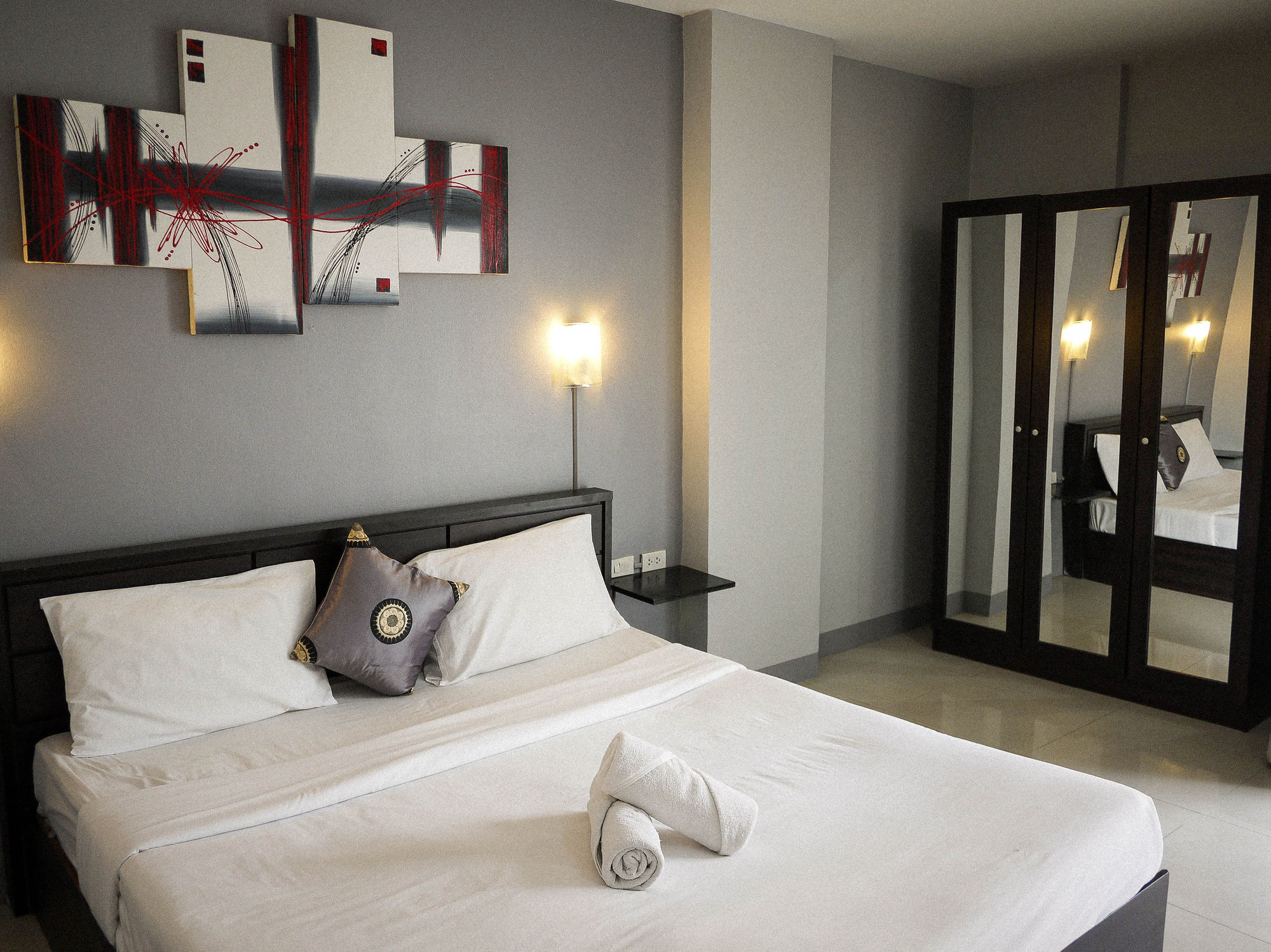 Holiday Home Patong Exterior photo